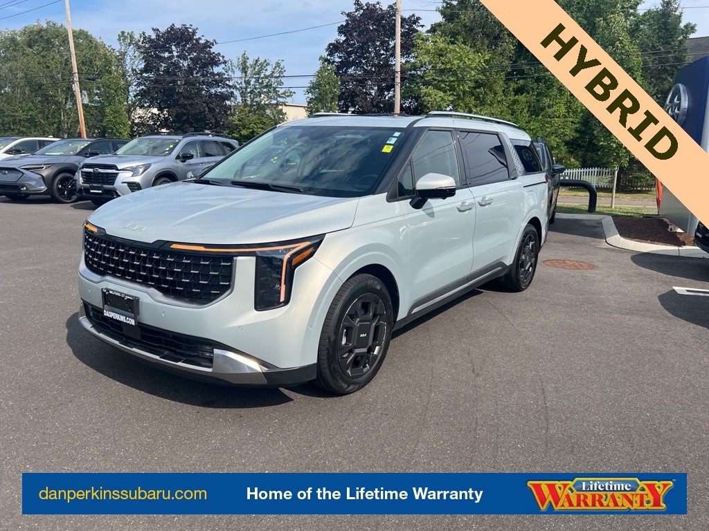 2025 Kia Carnival SX's photo