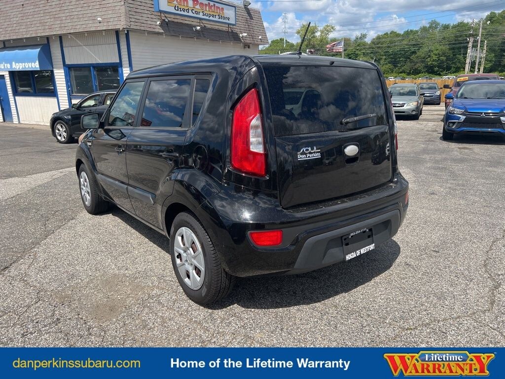 Used 2013 Kia Soul Base Hatchback