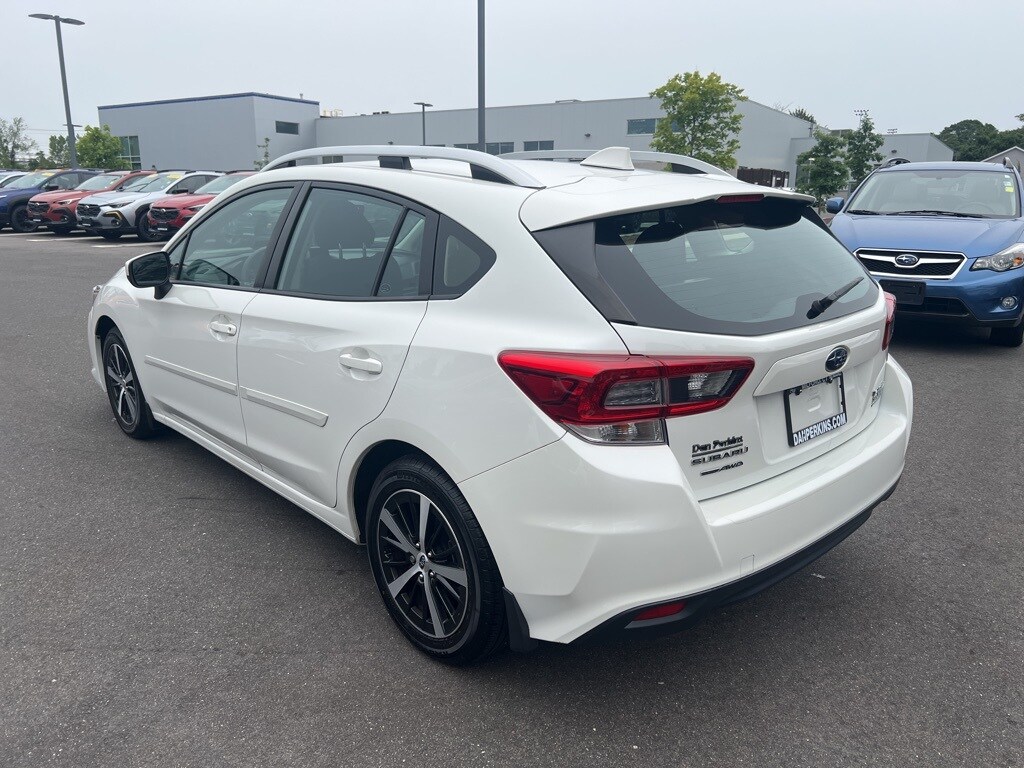 2022 Subaru Impreza Premium photo 3