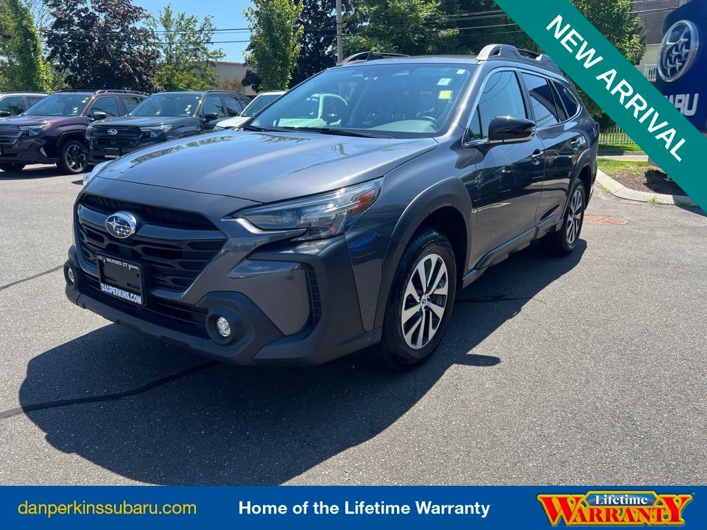 Used 2025 Subaru Outback Premium SUV