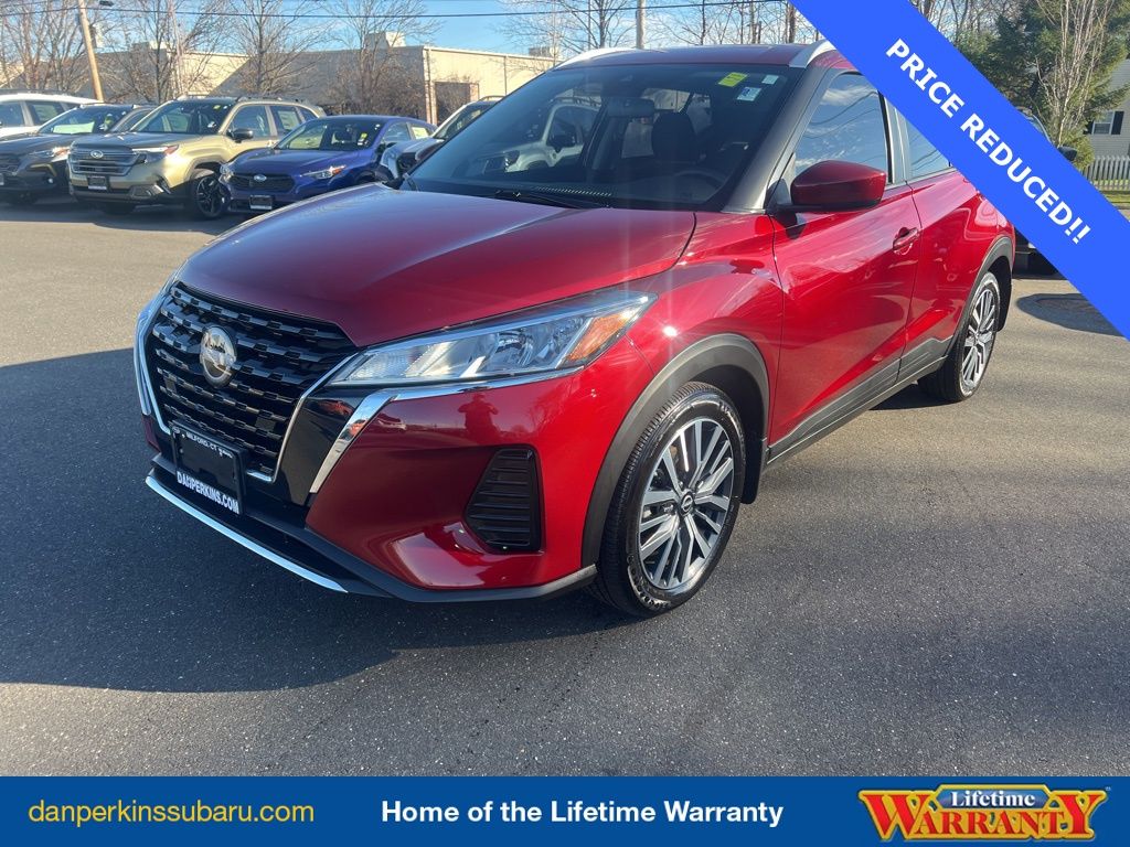 2024 Nissan Kicks SV's photo