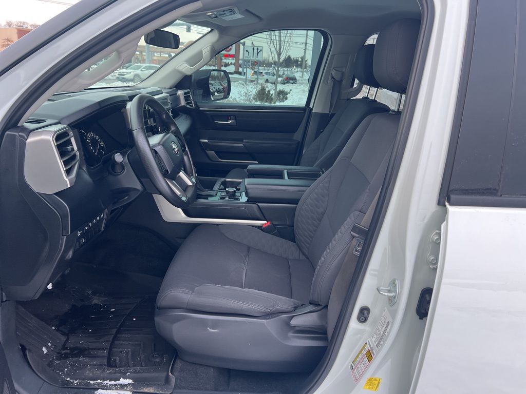 2022 Toyota Tundra SR5 - Photo 9