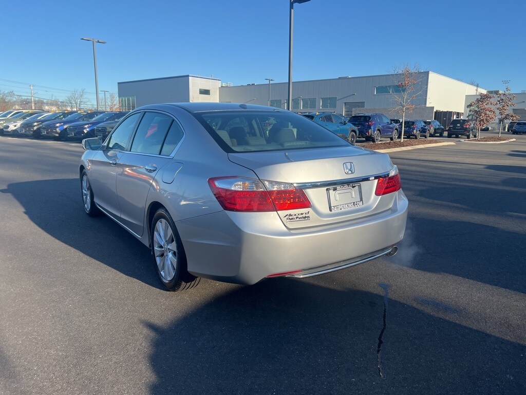 2015 Honda Accord EX-L photo 2