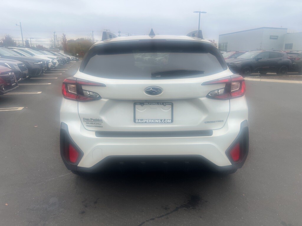 2024 Subaru Crosstrek Premium photo 3