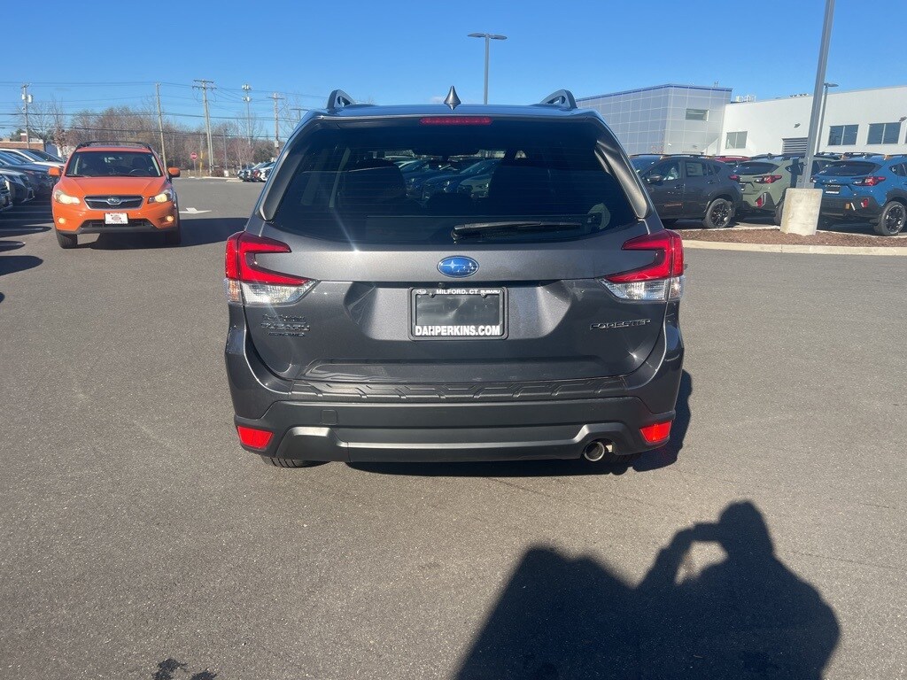 2023 Subaru Forester Limited photo 4