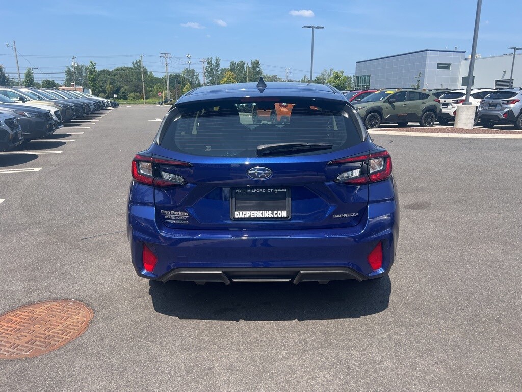 2024 Subaru Impreza Base photo 4