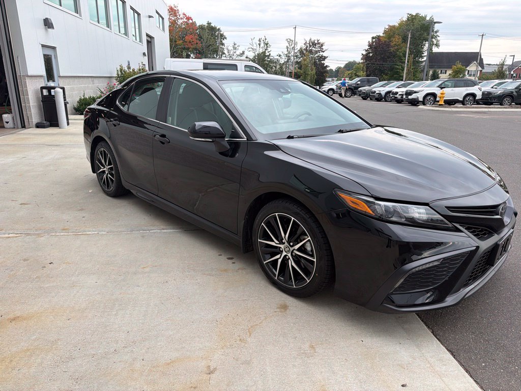 Used 2024 Toyota Camry SE Sedan
