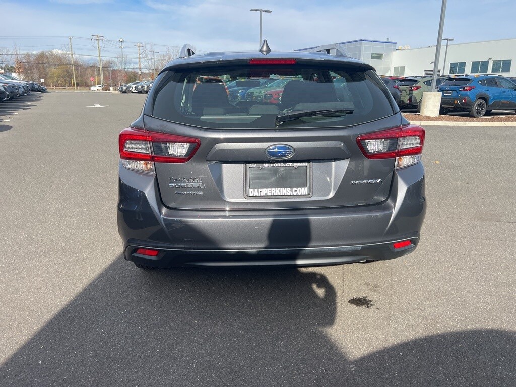 2023 Subaru Impreza Premium photo 4