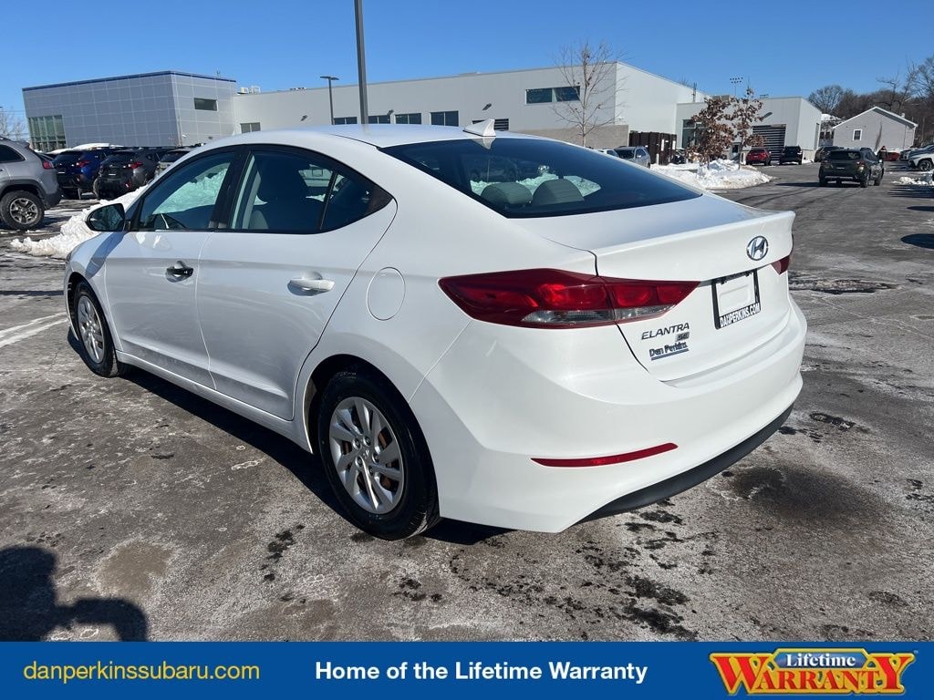 Used 2017 Hyundai Elantra SE Sedan