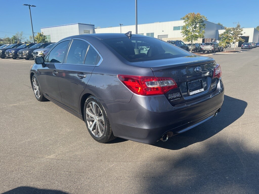 2016 Subaru Legacy 3.6R Limited photo 2