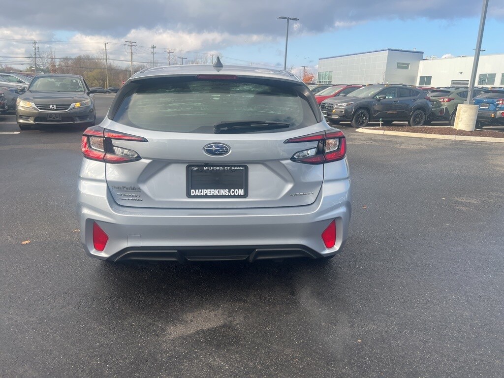 2024 Subaru Impreza Base photo 4