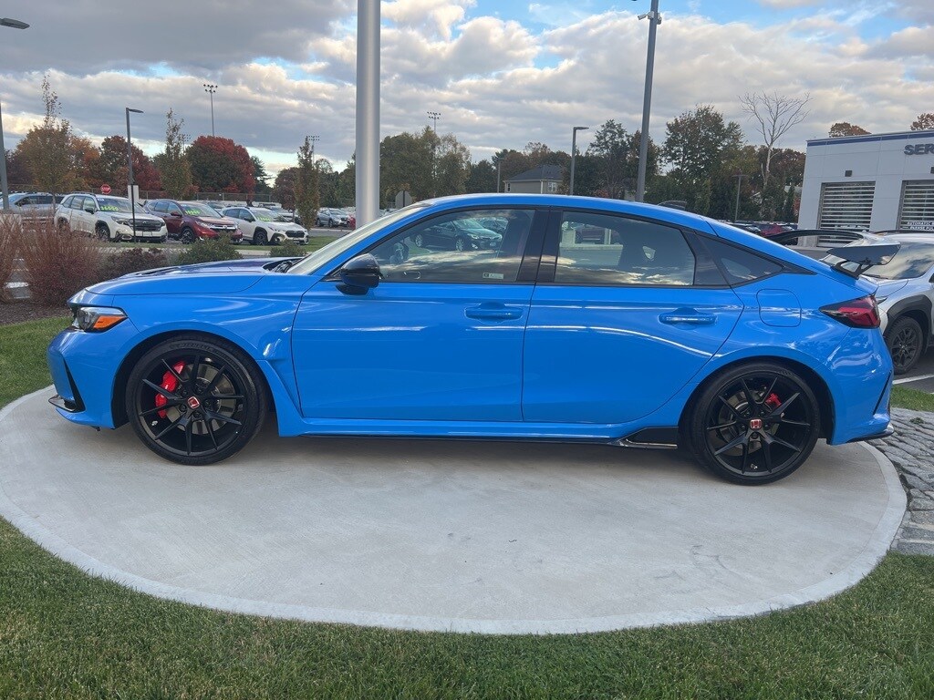2025 Honda Civic Type R Hatchback photo 2