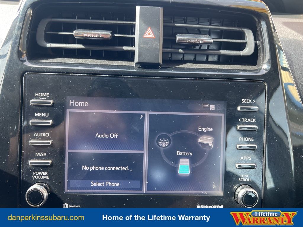 2021 Toyota Prius LE - Photo 14