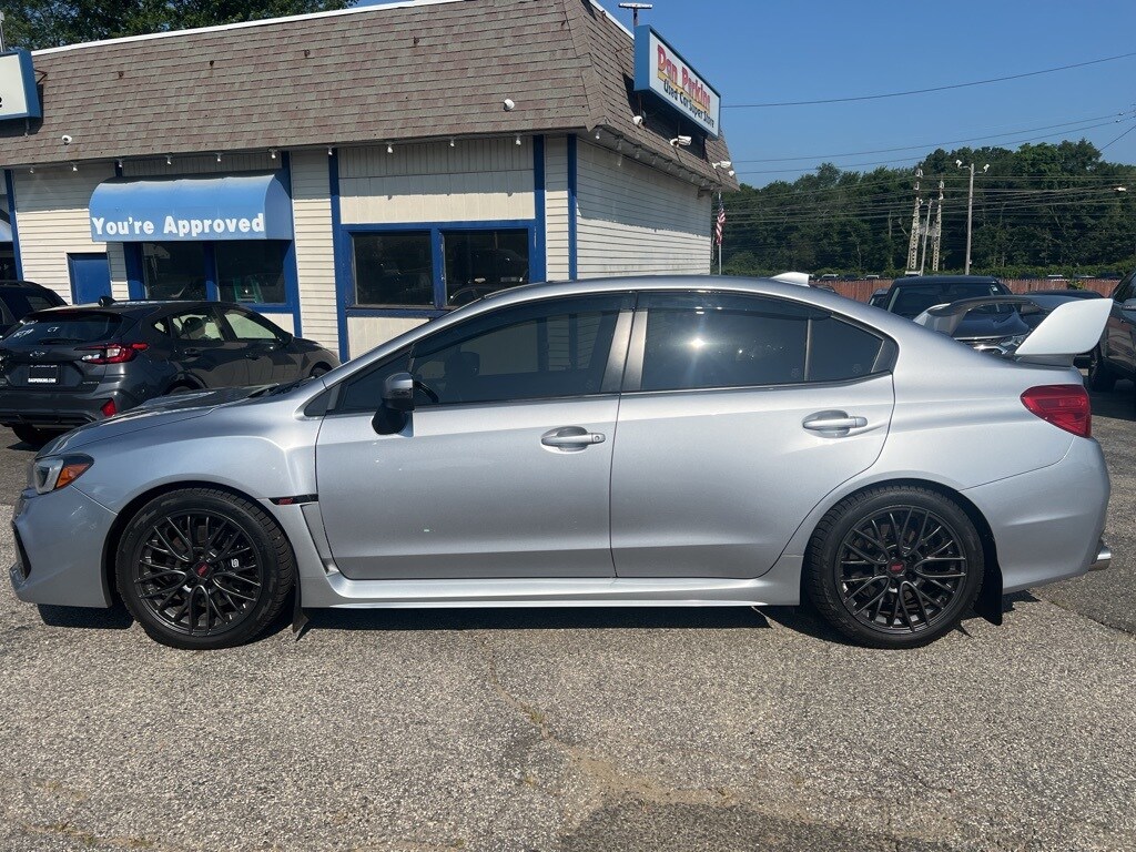 2016 Subaru WRX STI photo 2