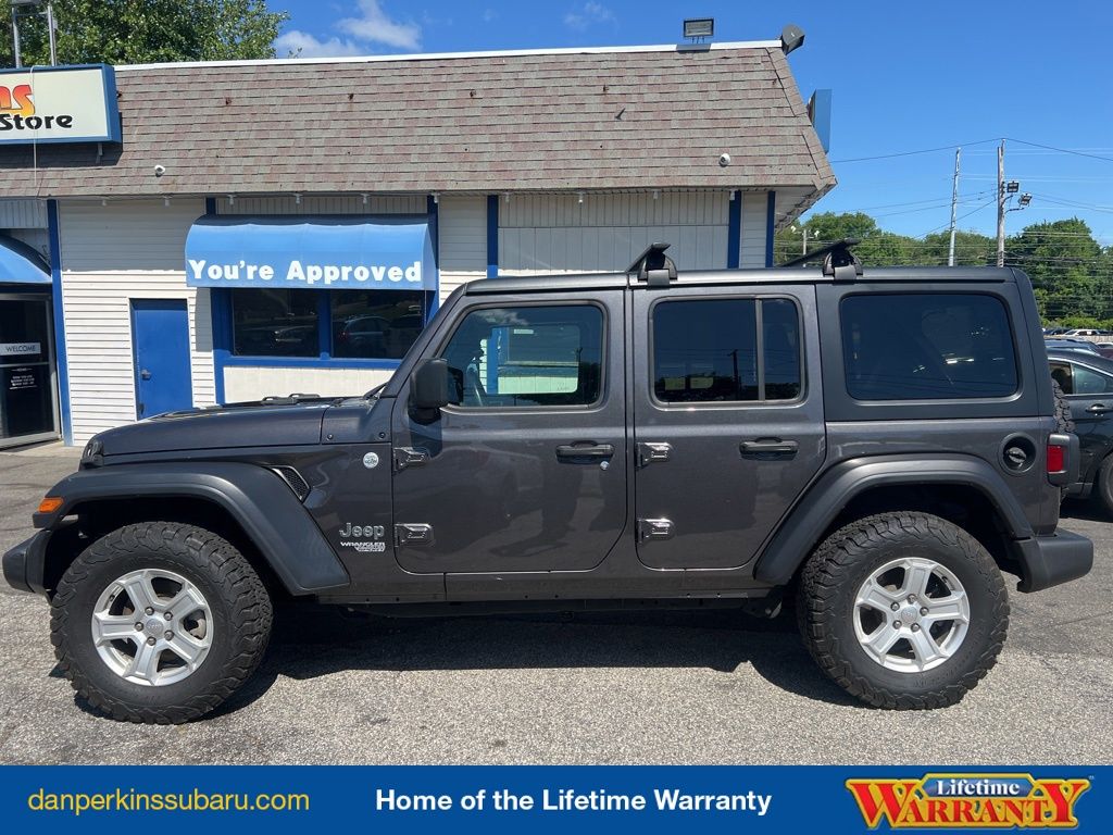 2019 Jeep Wrangler Sport S's photo