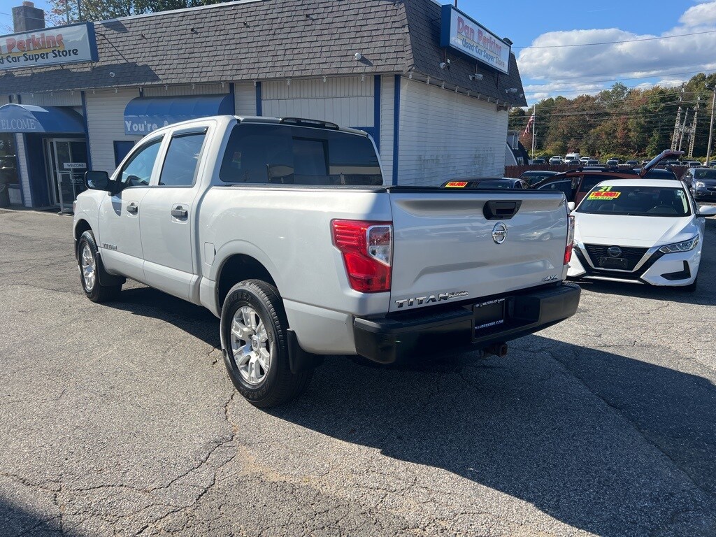 2018 Nissan Titan S photo 3