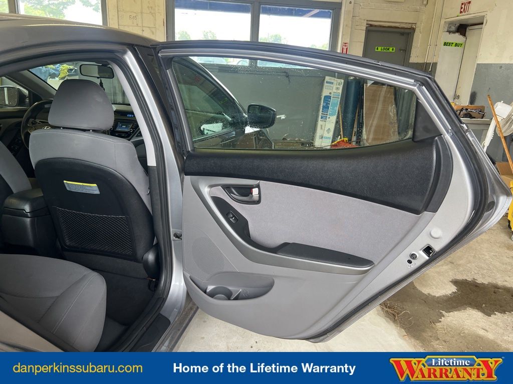 2014 Hyundai Elantra SE - Photo 37