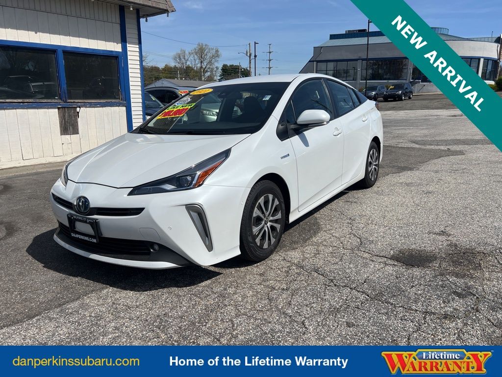 2021 Toyota Prius LE AWD-e's photo