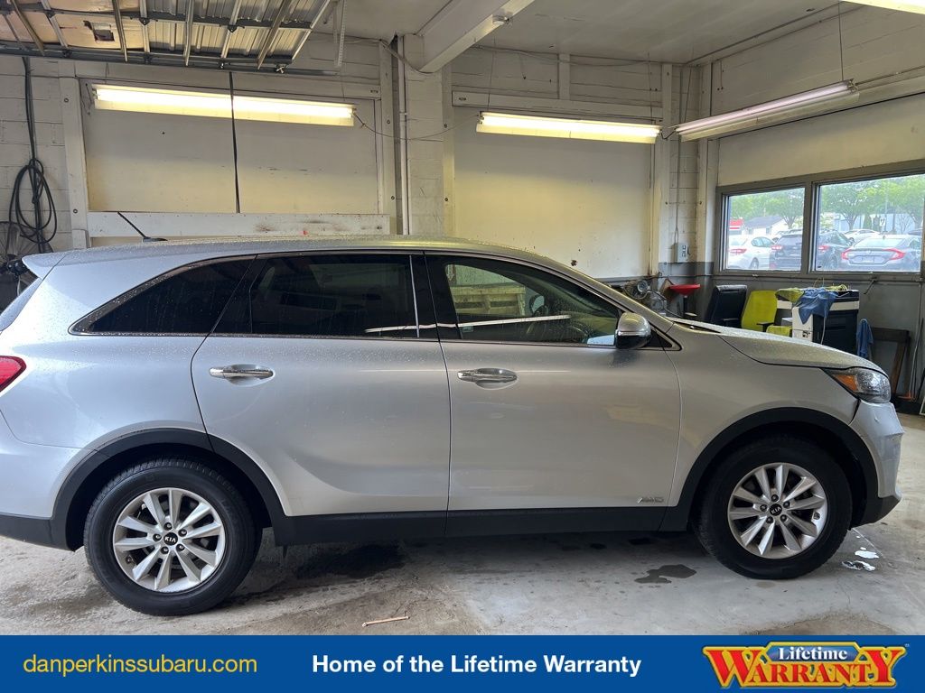 2019 Kia Sorento LX - Photo 6