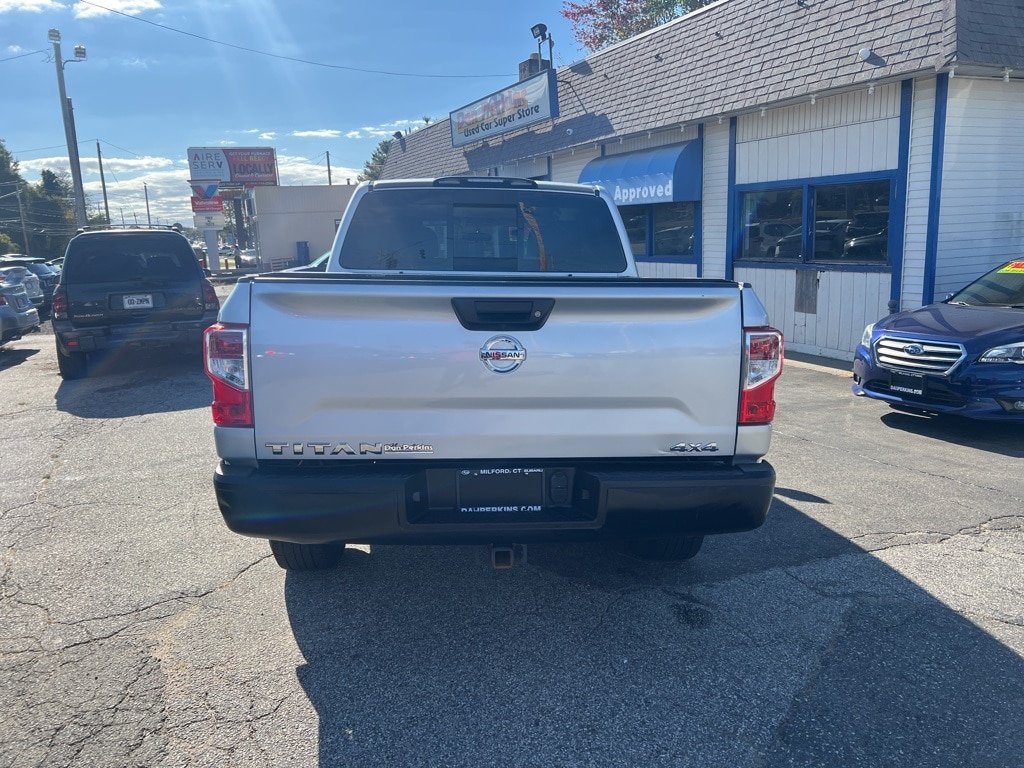 2018 Nissan Titan S photo 4