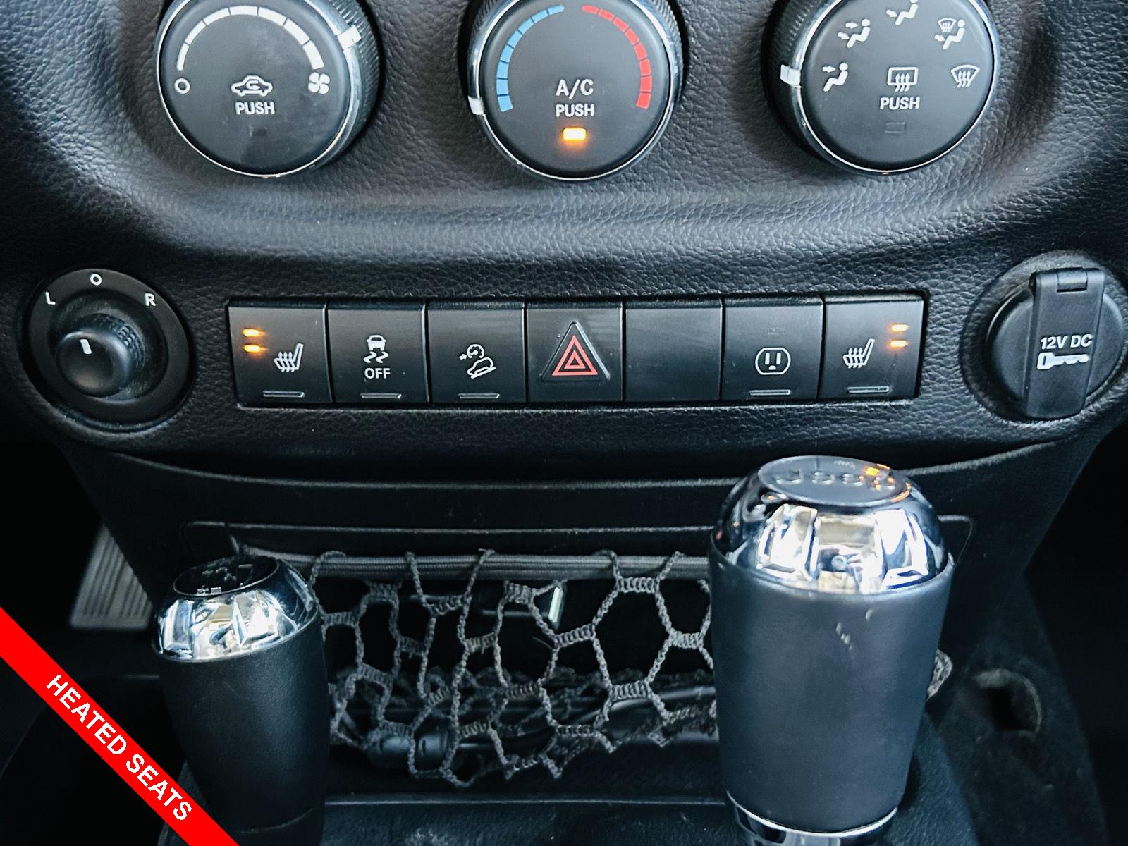 2016 Jeep Wrangler Unlimited Anniversary Edition photo 4