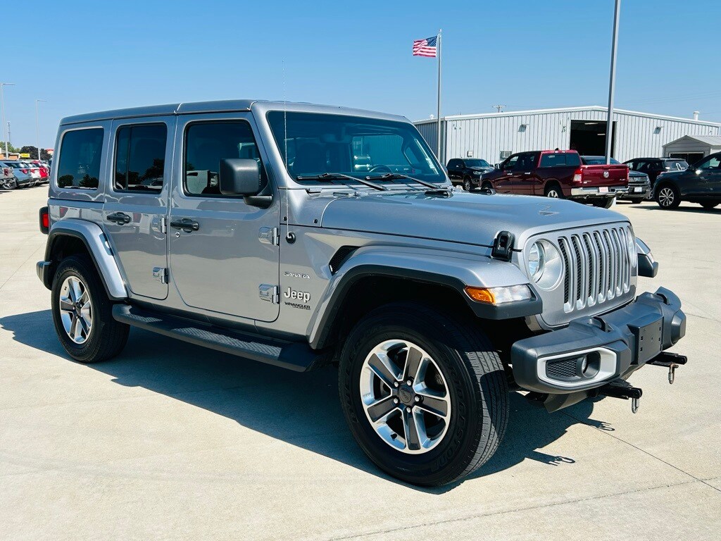 2020 Jeep Wrangler Unlimited Sahara photo 2