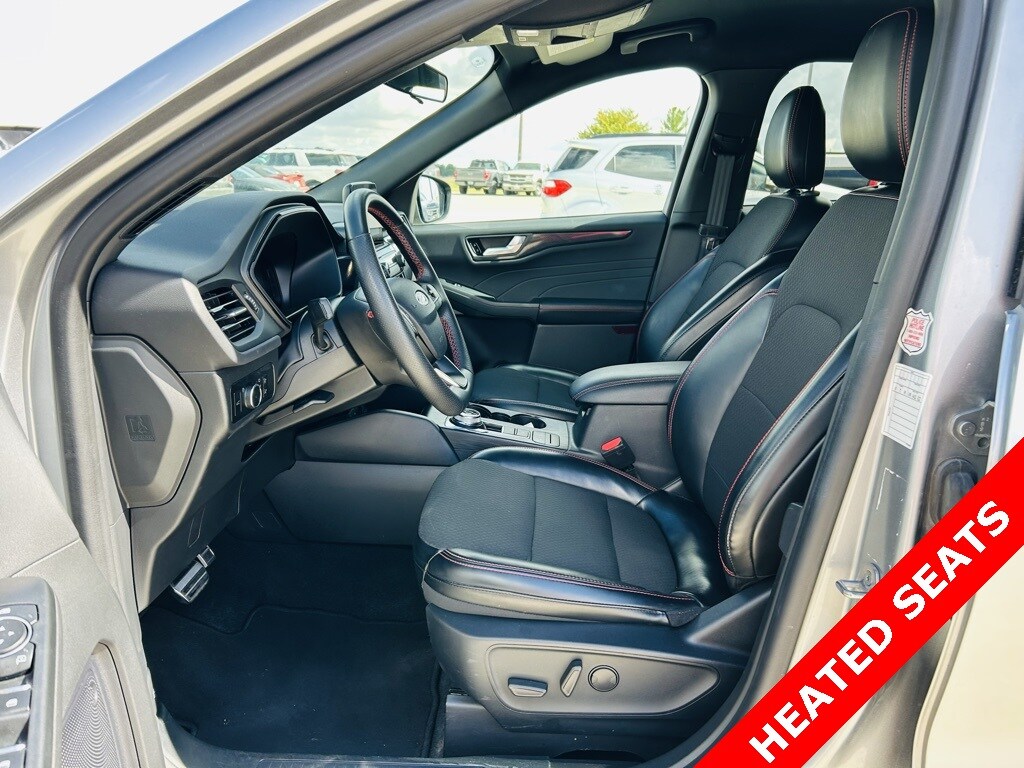 2024 Ford Escape ST-Line photo 3