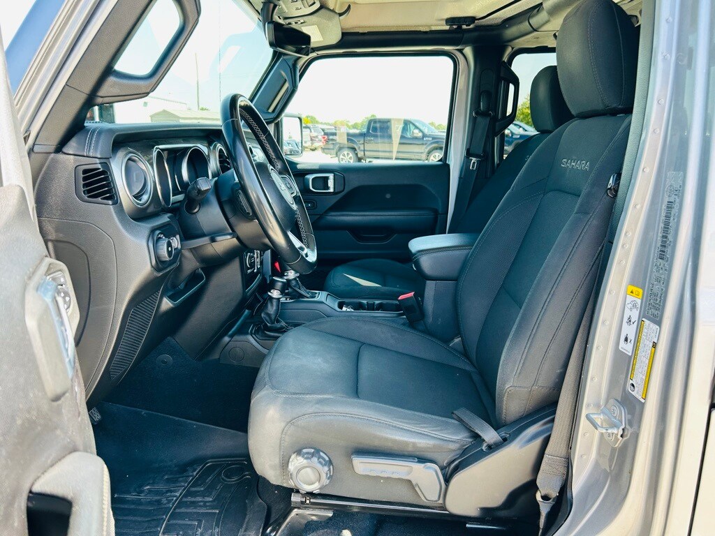 2020 Jeep Wrangler Unlimited Sahara photo 3
