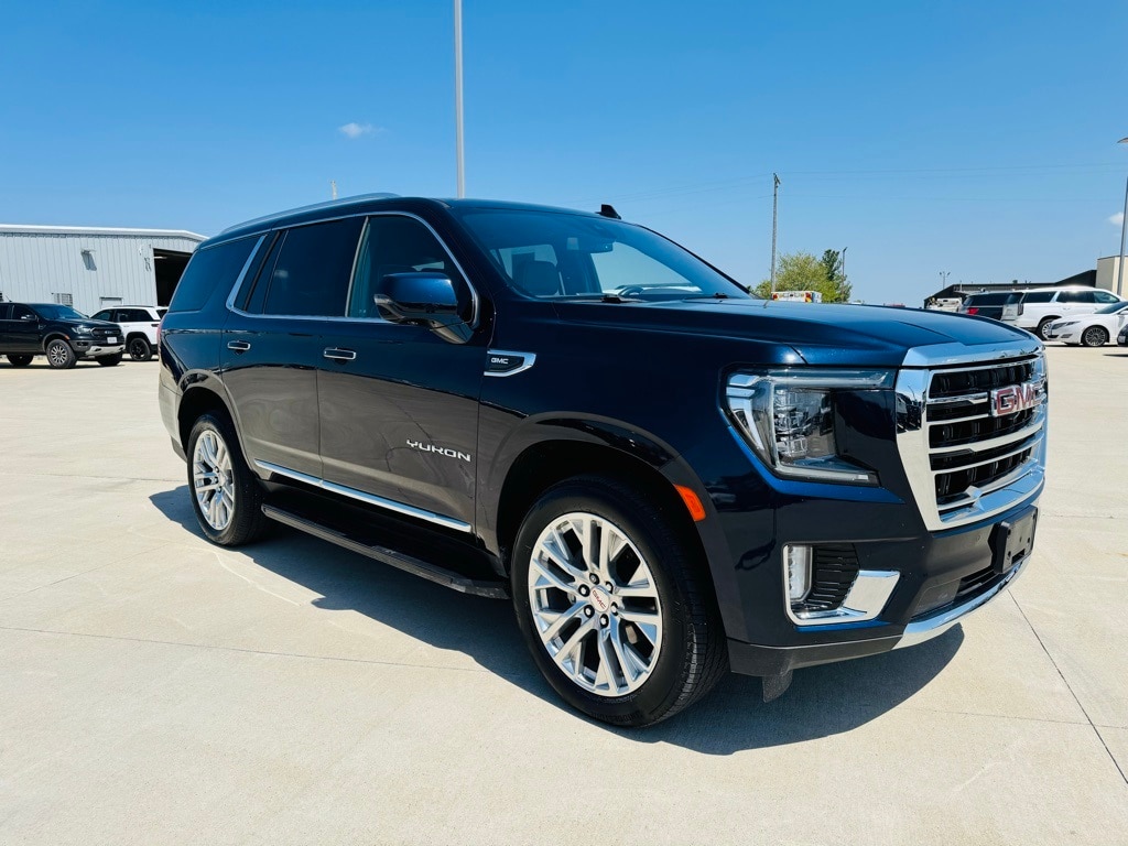 Used 2021 GMC Yukon SLT with VIN 1GKS2BKD9MR115751 for sale in Mattoon, IL