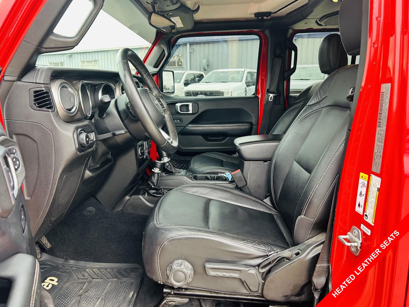2019 Jeep Wrangler Unlimited Sahara photo 3