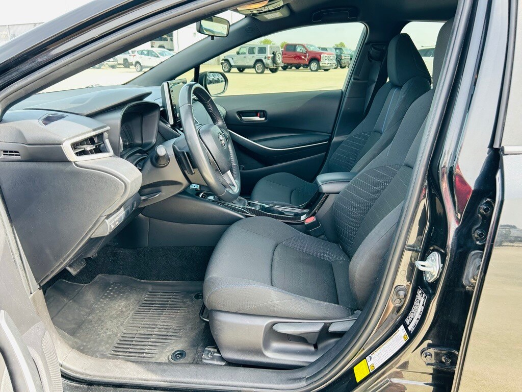 2021 Toyota Corolla SE photo 3