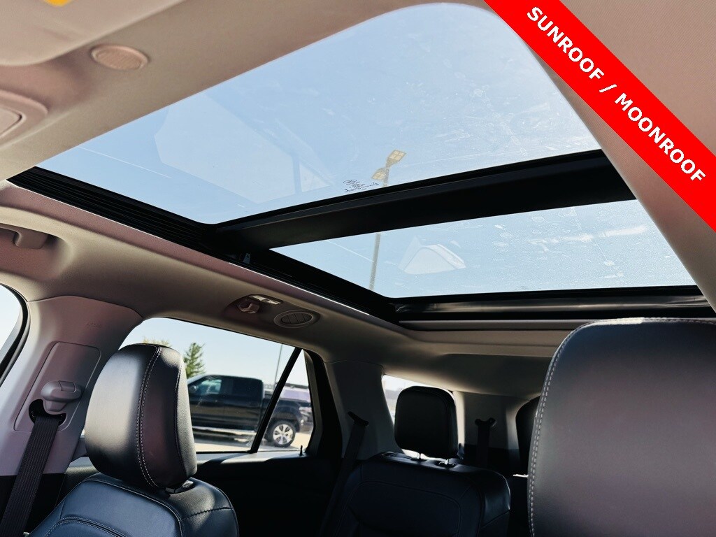 2022 Ford Explorer XLT photo 4