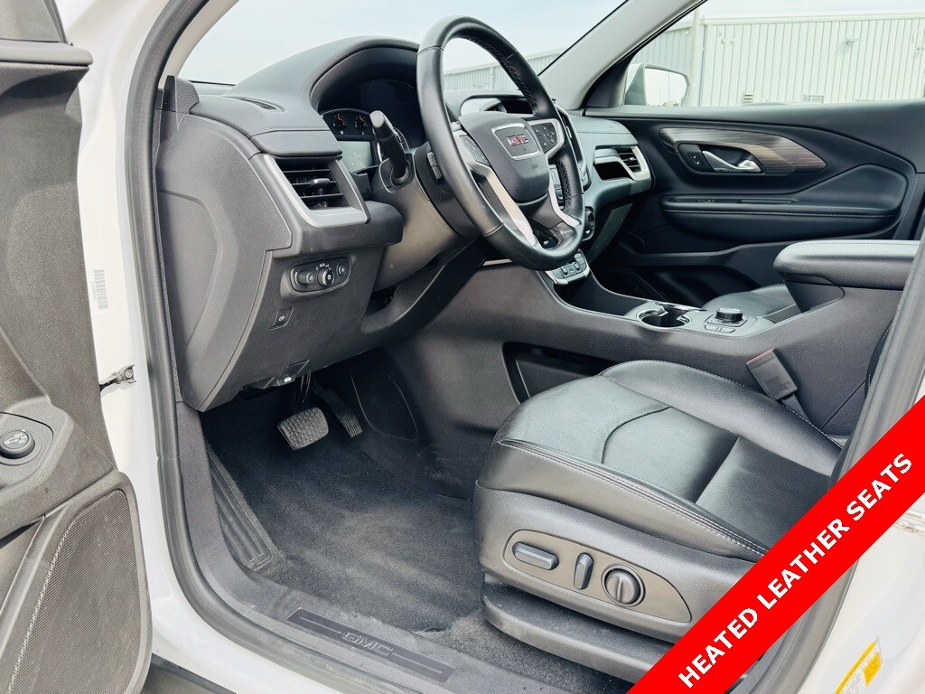 2024 Gmc Terrain SLT photo 3