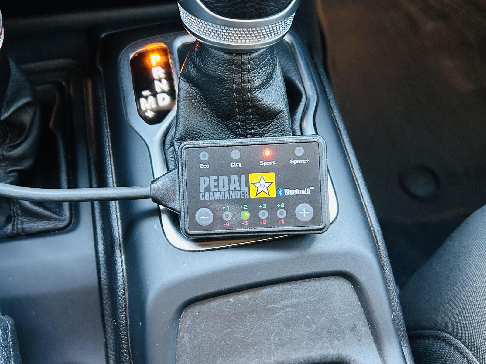 2020 Jeep Wrangler Sport S photo 3