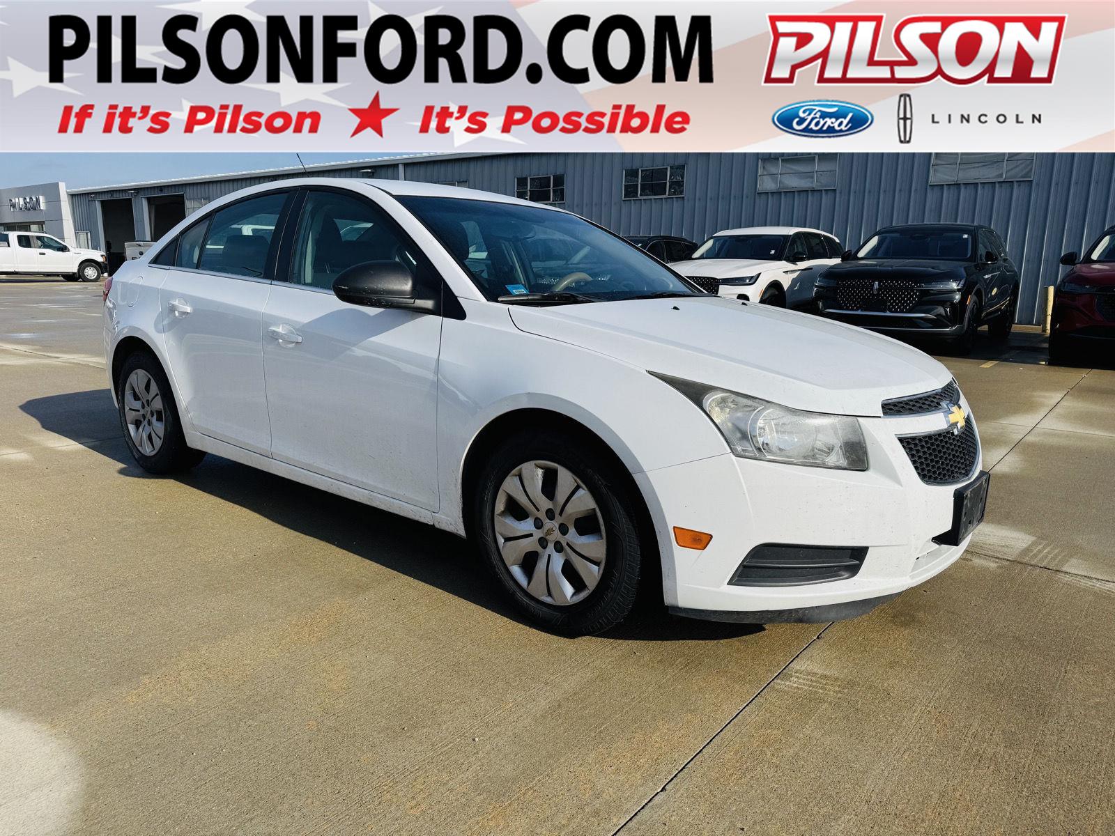 2012 Chevrolet Cruze LS's photo