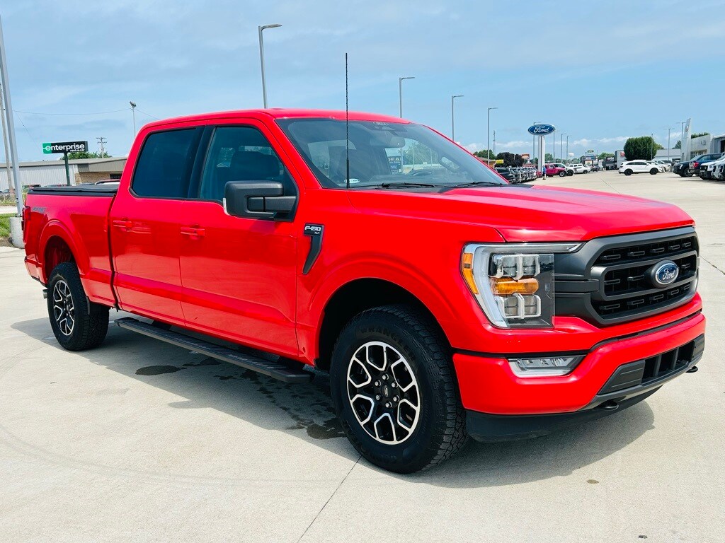 2022 Ford F-150 XLT photo 2