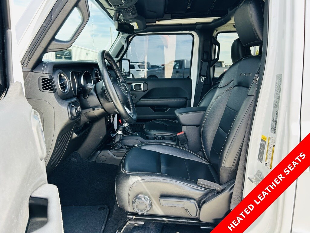2021 Jeep Wrangler Unlimited Sahara photo 2