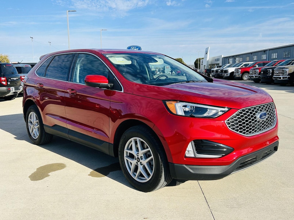 Used 2024 Ford Edge SEL SUV