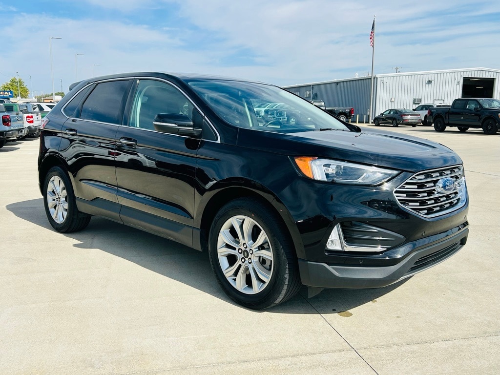 Used 2024 Ford Edge Titanium SUV