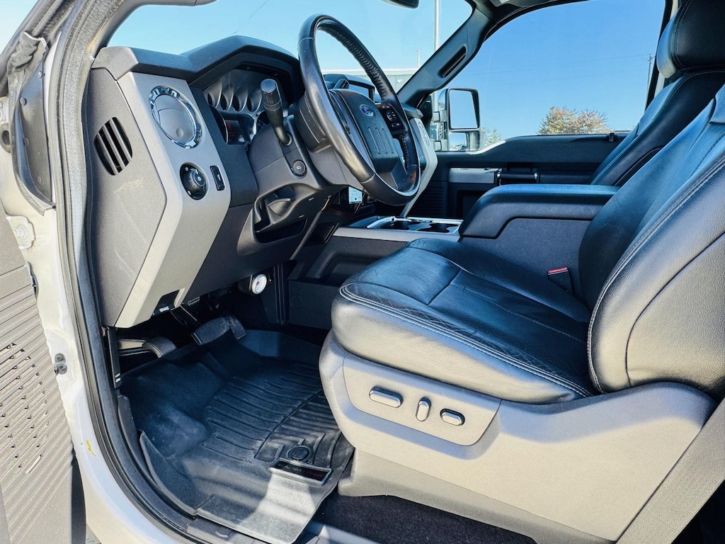 Used 2016 Ford F-250 Super Duty Lariat Truck