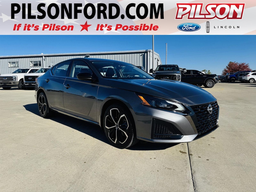 Used 2024 Nissan Altima 2.5 SR Sedan