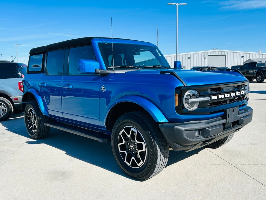 Used 2023 Ford Bronco 4-Door Outer Banks with VIN 1FMDE5BH4PLB54637 for sale in Mattoon, IL
