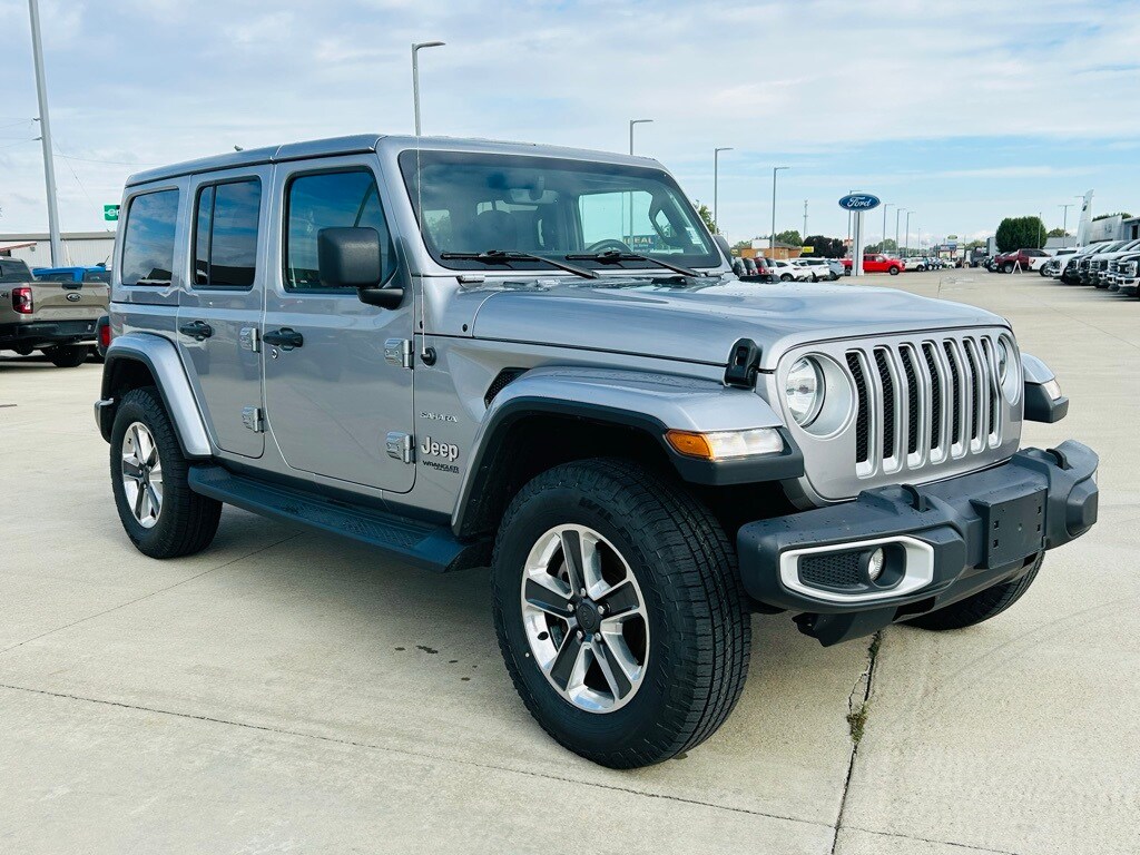 2020 Jeep Wrangler Unlimited Sahara photo 2