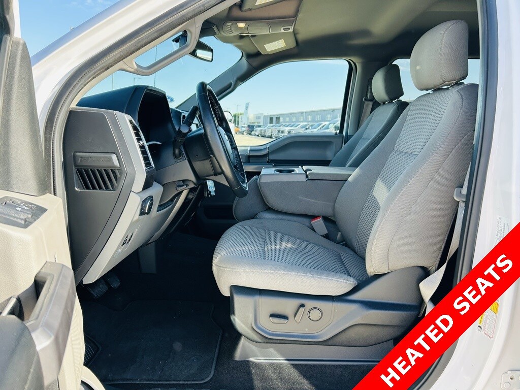 2019 Ford F-150 XLT photo 2