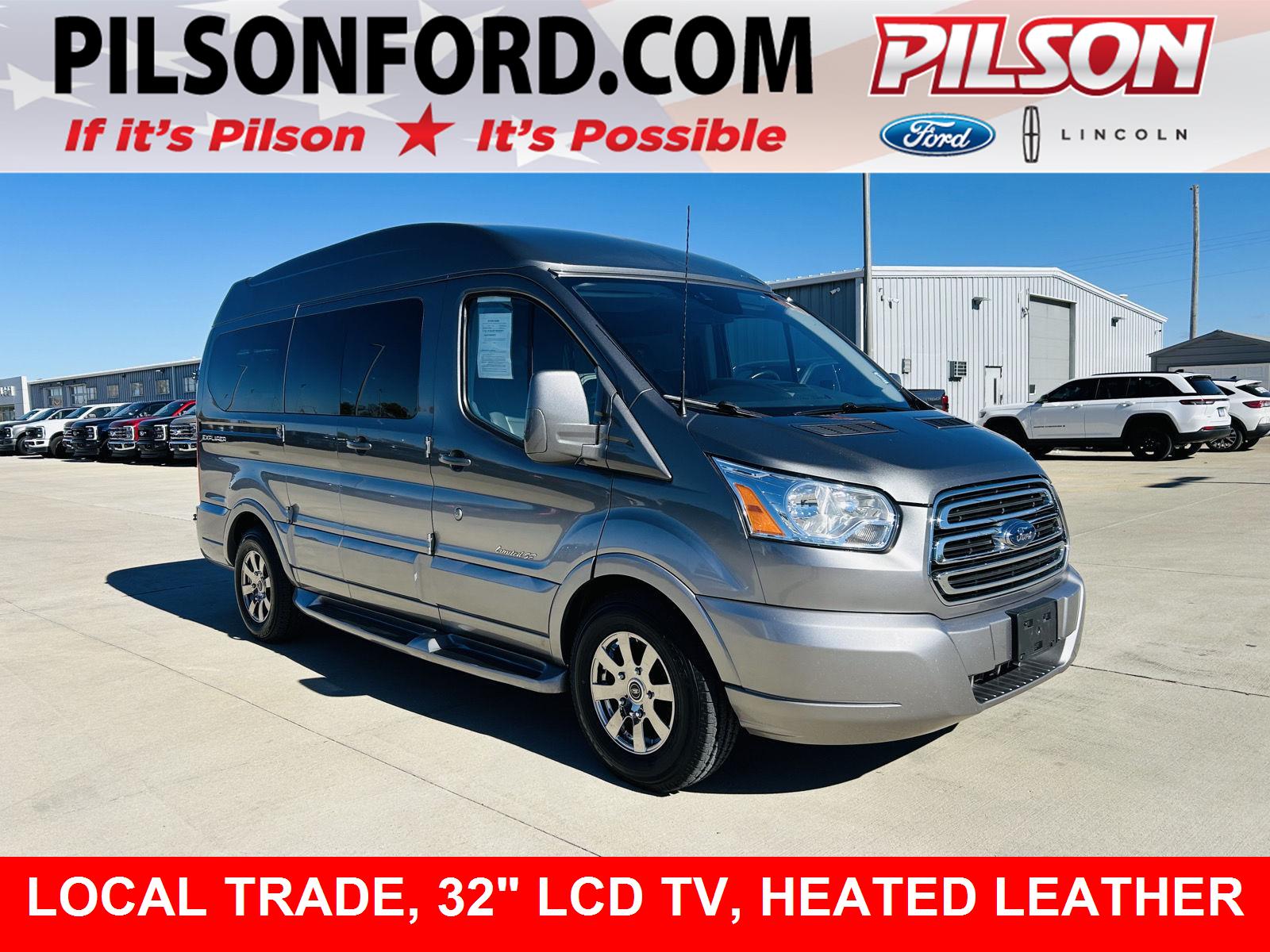 2015 Ford Transit Base's photo