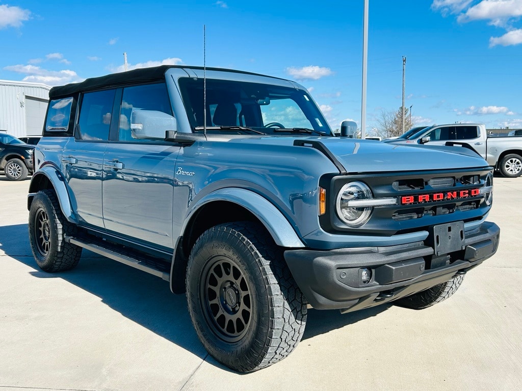 Used 2023 Ford Bronco 4-Door Outer Banks with VIN 1FMEE5BP1PLA87412 for sale in Mattoon, IL