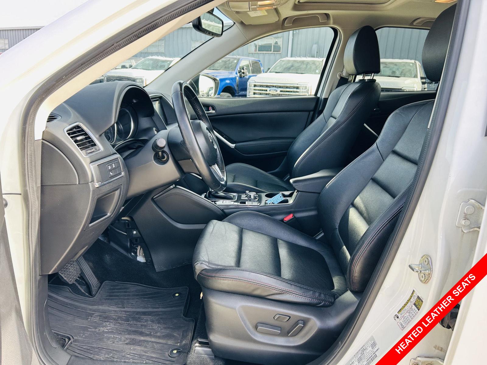 2016 Mazda CX-5 Grand Touring photo 2