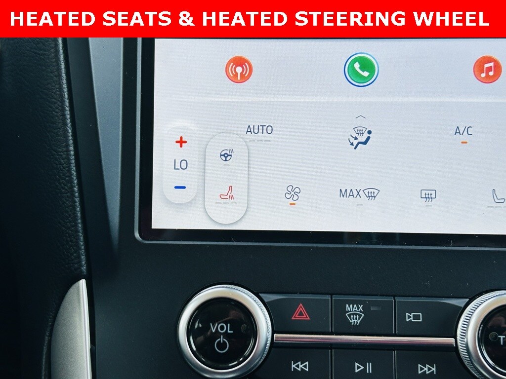 2024 Ford Edge SEL photo 4