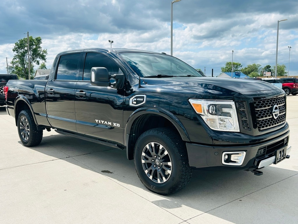 Used 2019 Nissan Titan XD Pro-4X with VIN 1N6BA1F49KN532694 for sale in Mattoon, IL