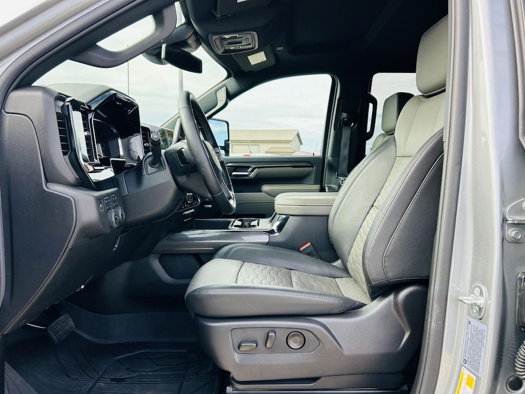 Used 2025 Chevrolet Silverado 2500HD ZR2 Truck